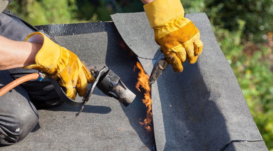 Expert Emergency Roof Repairs services in Aberdeen, WA